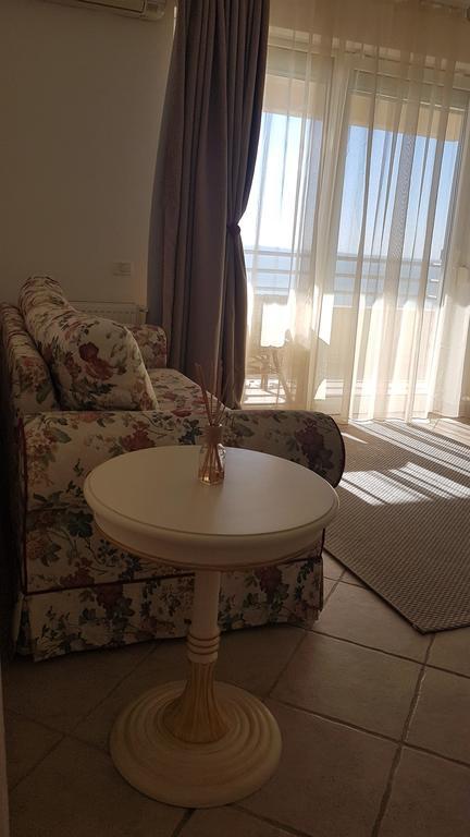 Voyage Residence Mamaia Luaran gambar